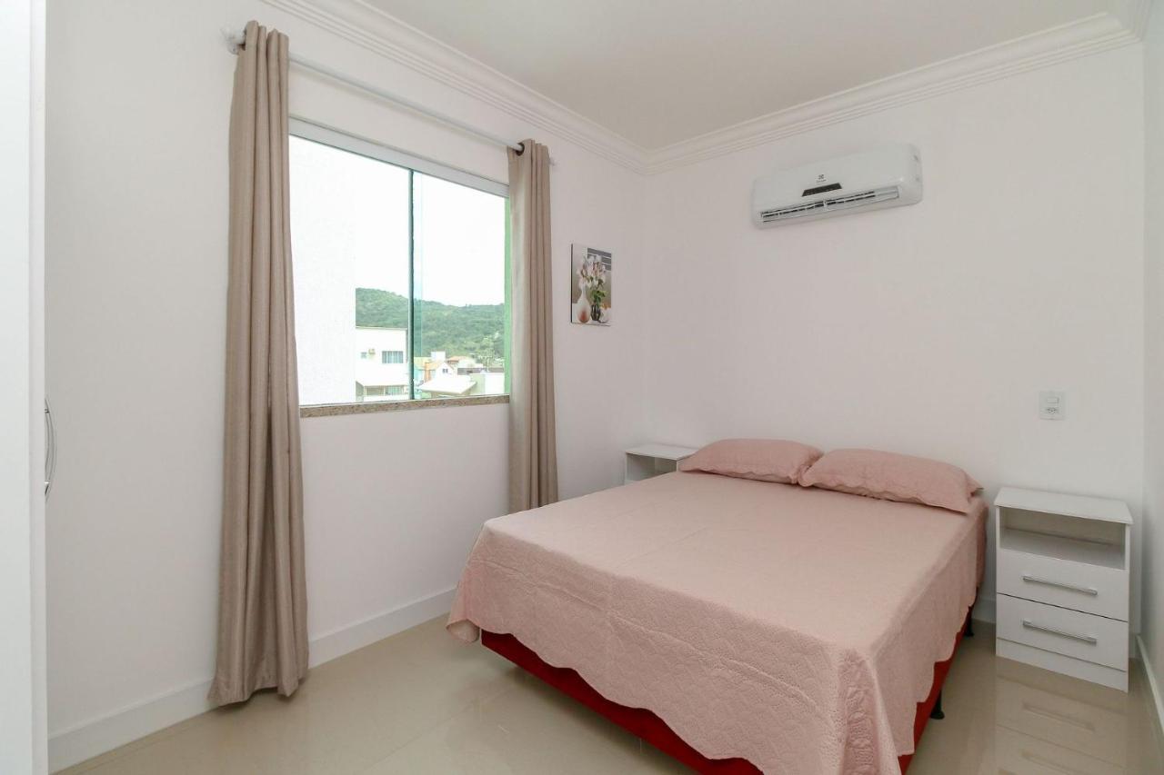 Апартаменты Aluguel Apartamento 2 Quartos Piscina Bombas Sc 419 Бомбиньяс Экстерьер фото